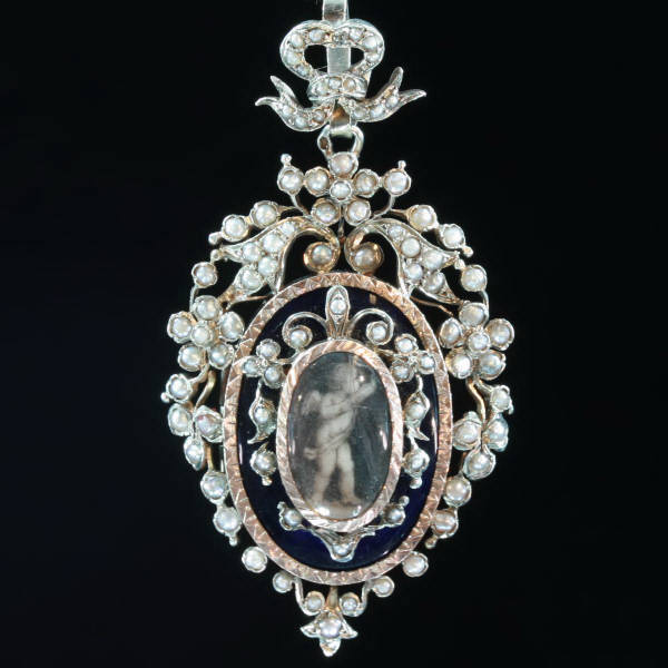 French Victorian gilded silver locket pendant with enameled Cupid (image 5 of 9)